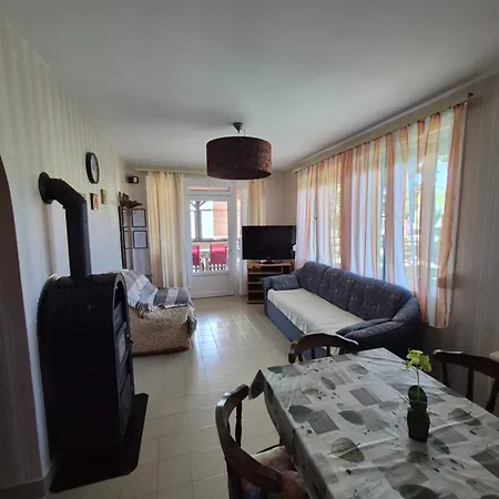 Orszag Apartmanhaz Daire *