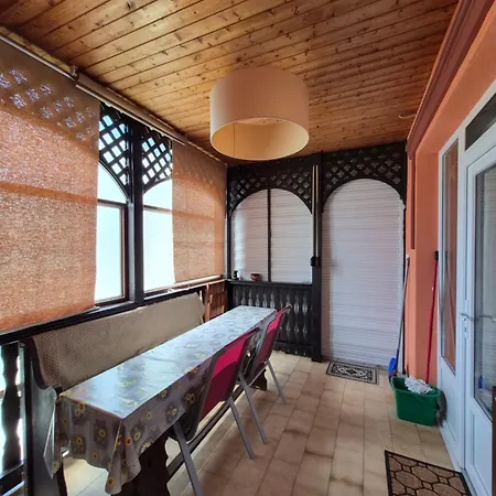 Daire Orszag Apartmanhaz *