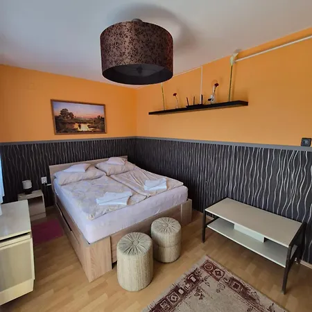 Orszag Apartmanhaz Daire *