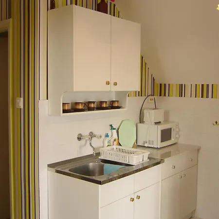 Orszag Apartmanhaz דירה