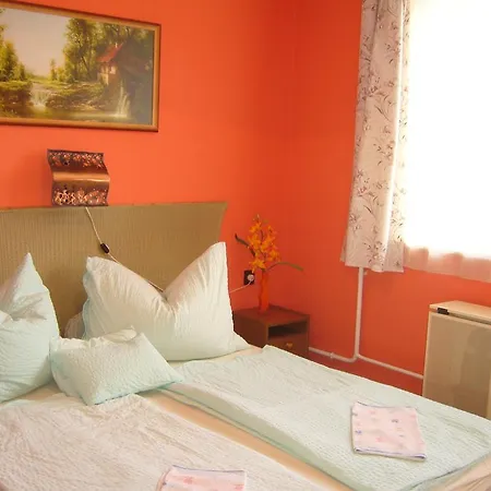 Orszag Apartmanhaz *