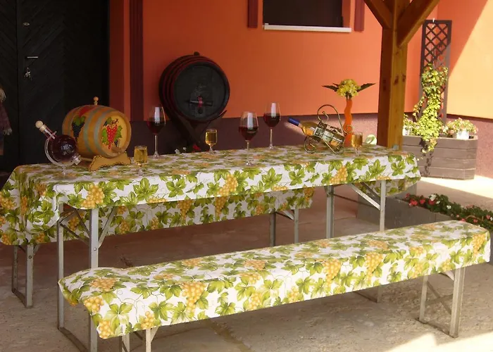 דירה Orszag Apartmanhaz *